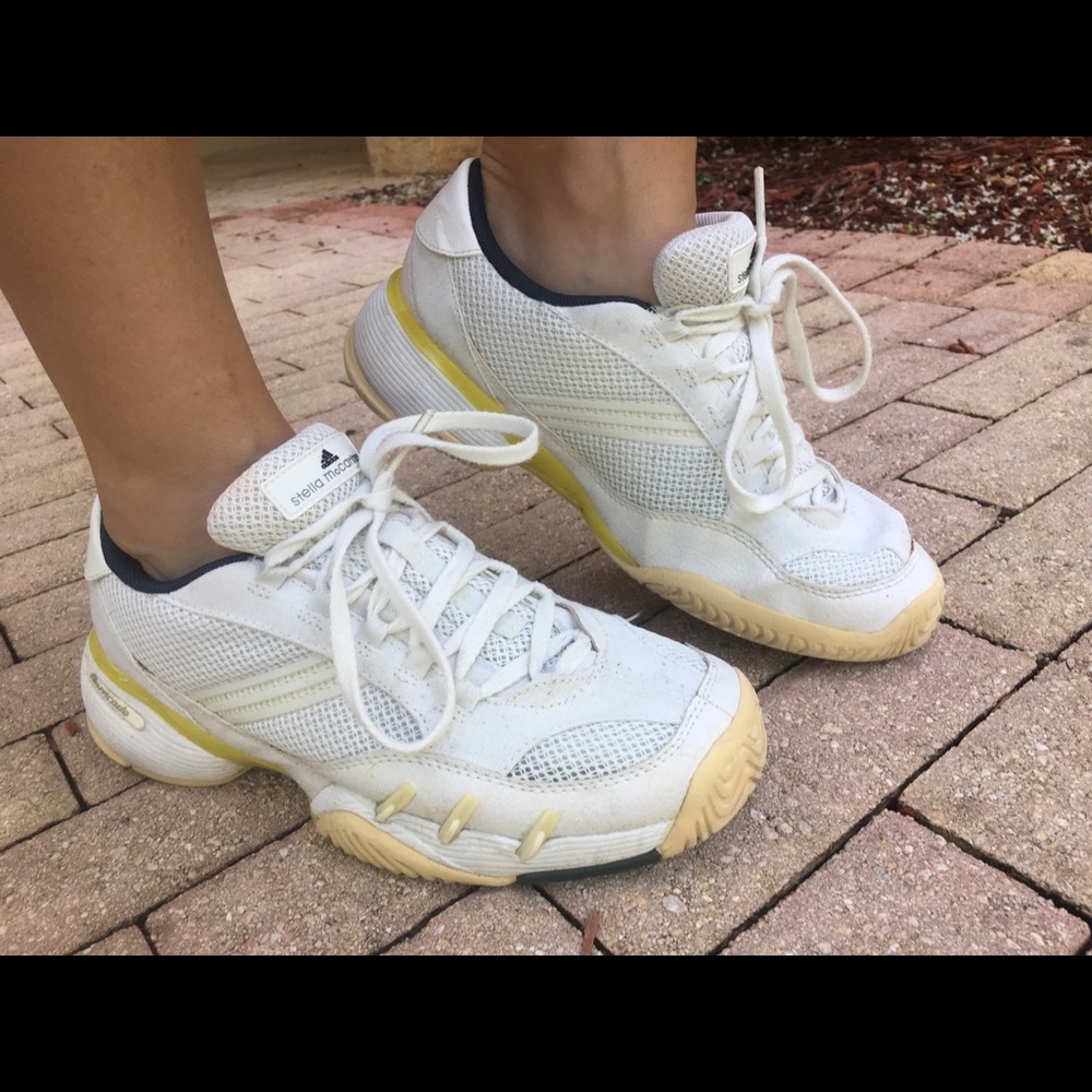 Adidas Tennis shoes
